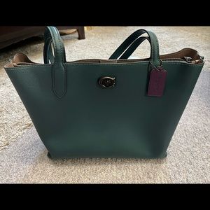 Gently used Coach purse- willow tote green